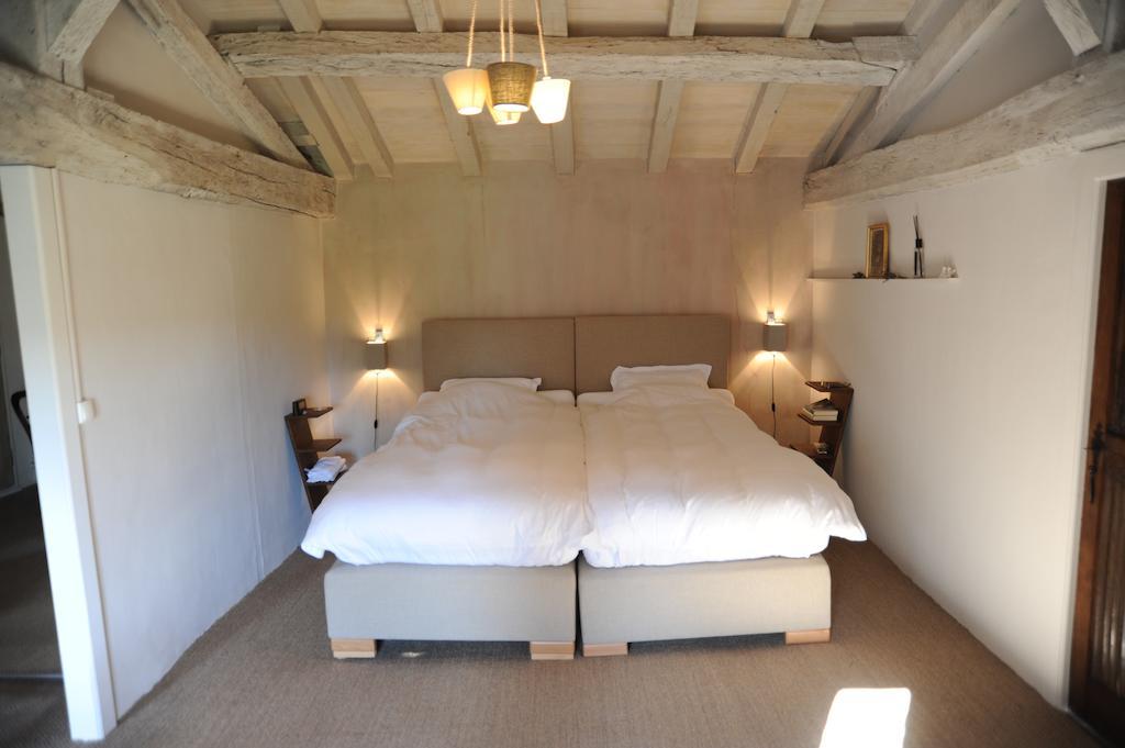 Chateau De Lerse Bed and Breakfast Perignac  Habitación foto